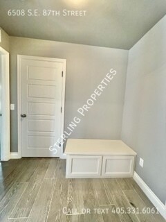 Building Photo - 6508 SE 87th St