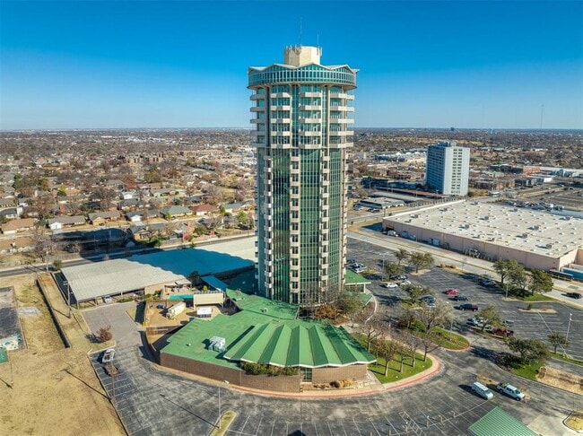 Building Photo - 5900 Mosteller Dr