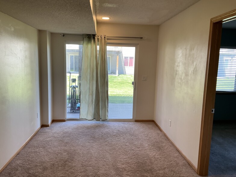 Building Photo - 1455 Easton Ln