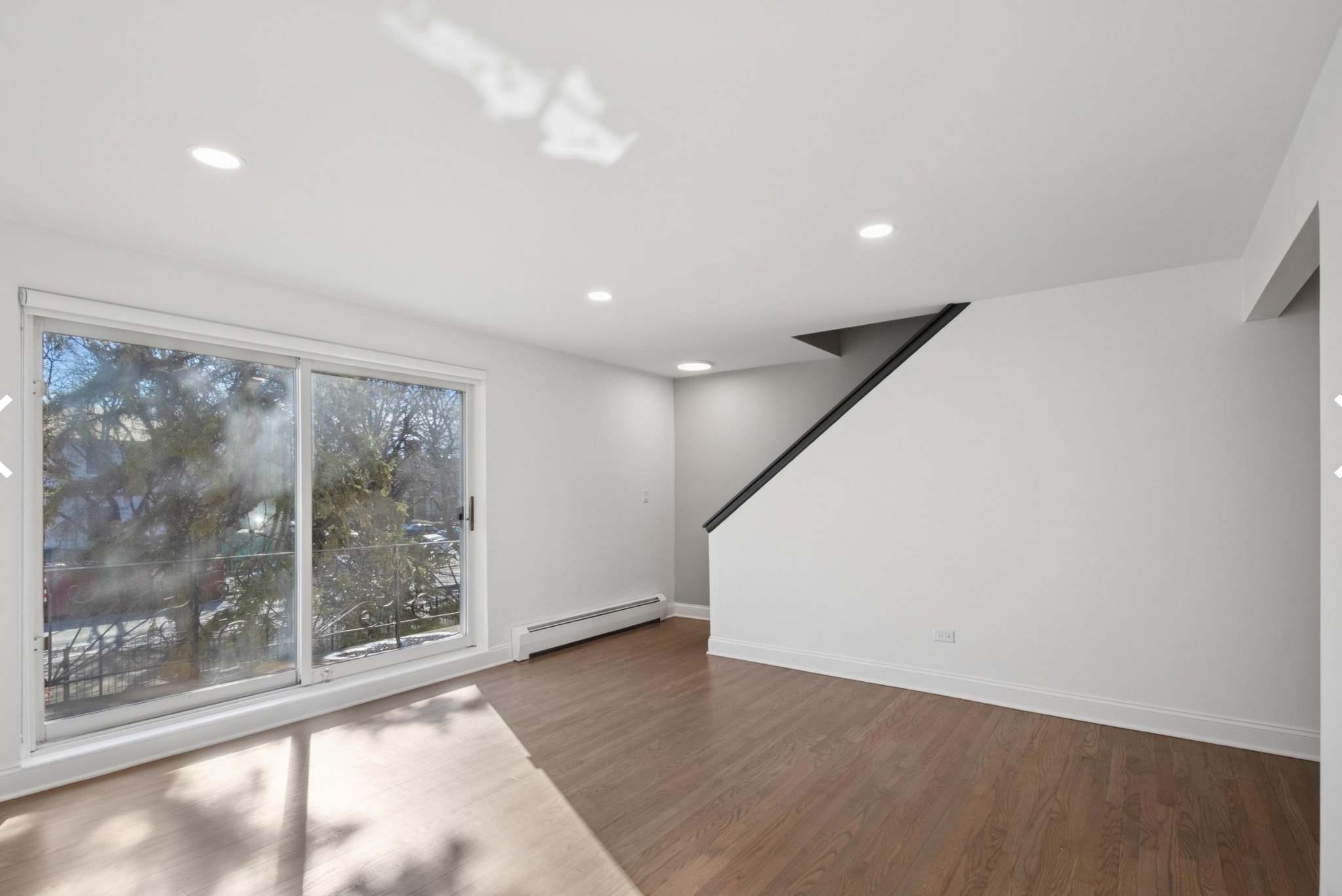 Building Photo - 4201 N Paulina St
