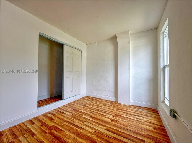 Building Photo - 11730 NW 33rd St