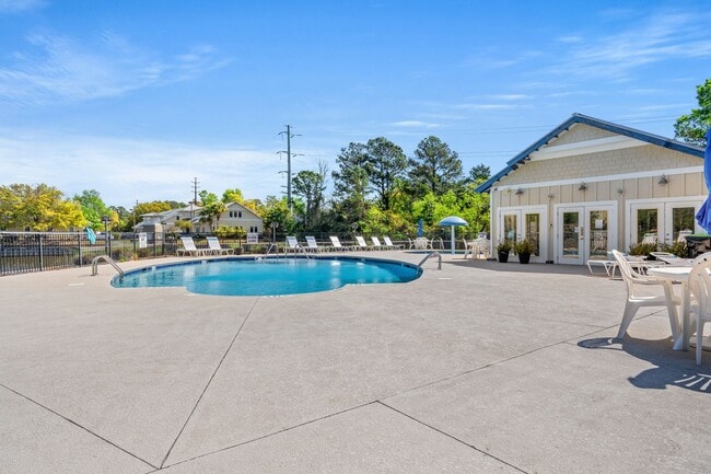 Building Photo - Mingo