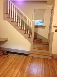 Building Photo - Terrific College Avenue 3 bed/2 bath house - 3 blocks from The Hill