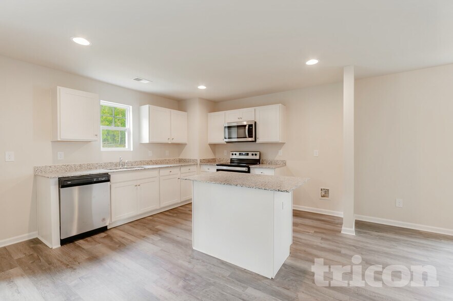 Building Photo - 10 Iron Horse Ct