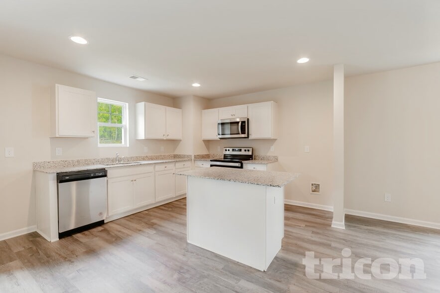 Building Photo - 27 Iron Horse Ct