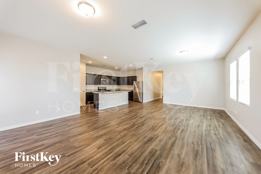 Building Photo - 222 N 199th Ln