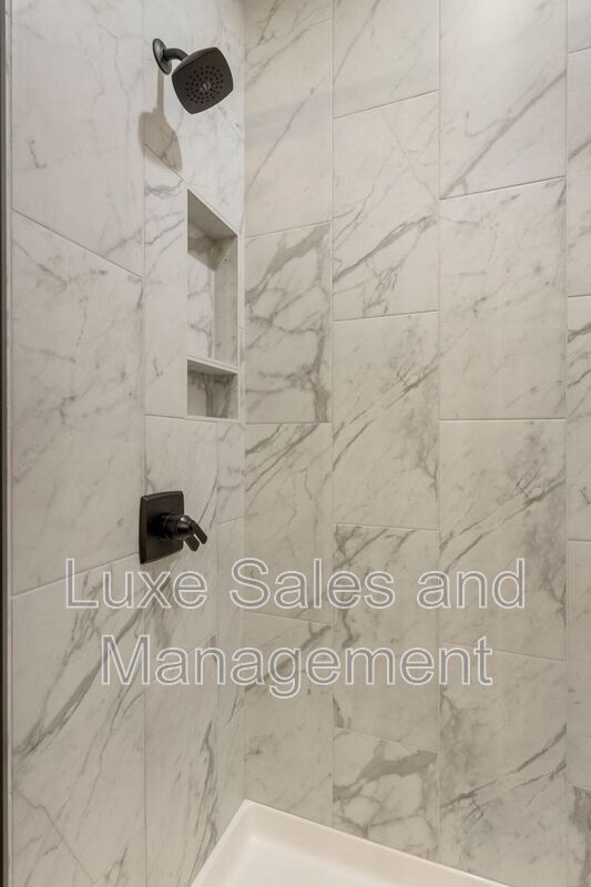 Building Photo - 4136 Abbey Pk Dr