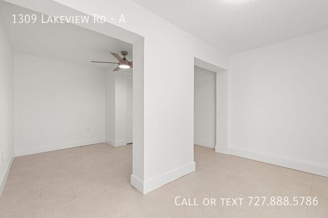 Building Photo - 1309 Lakeview Rd