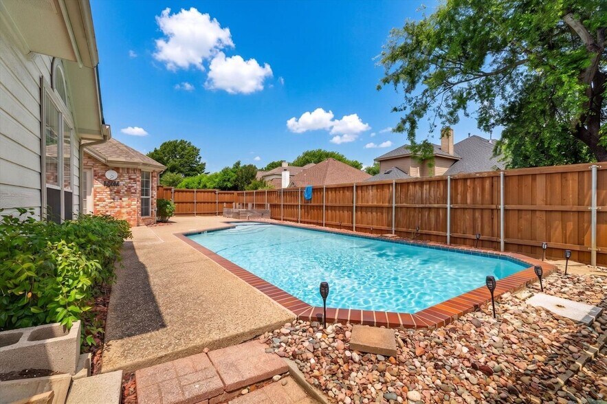 Building Photo - 3004 Teal Ln