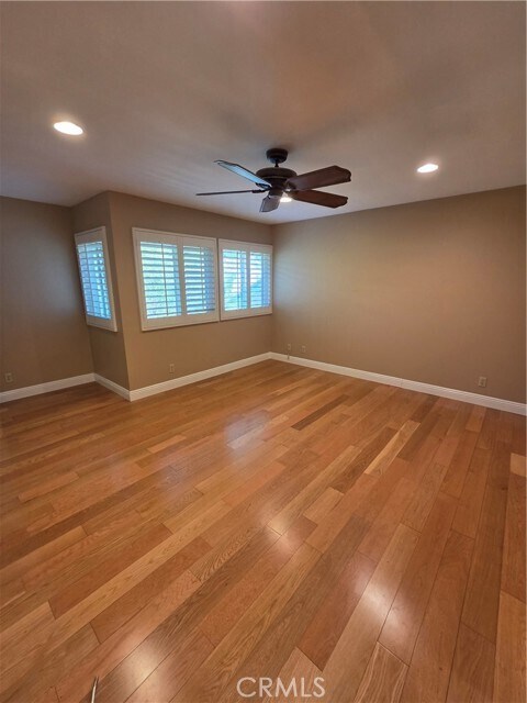 Building Photo - 7 Singingwood