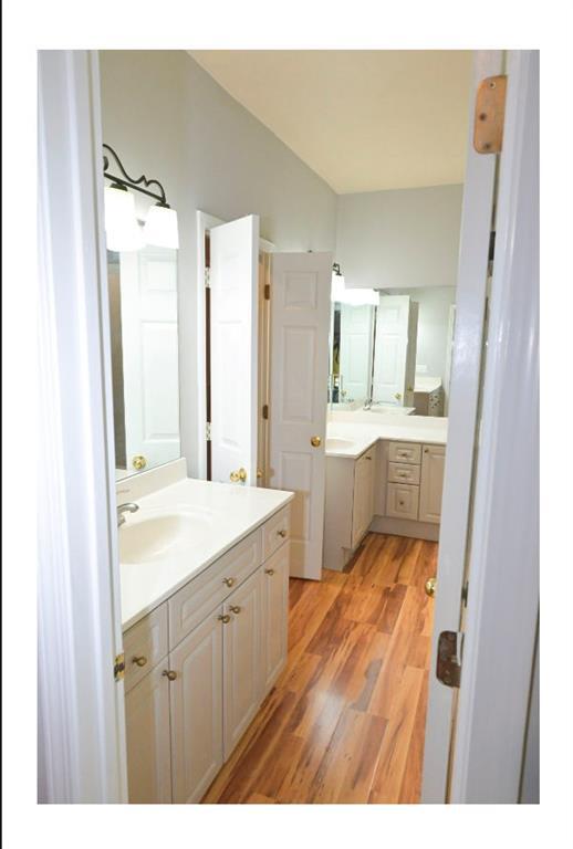 Building Photo - 3885 Waterford Dr