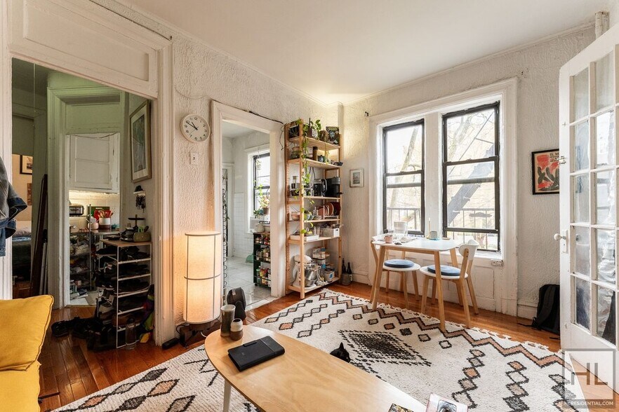 Building Photo - 15 STREET