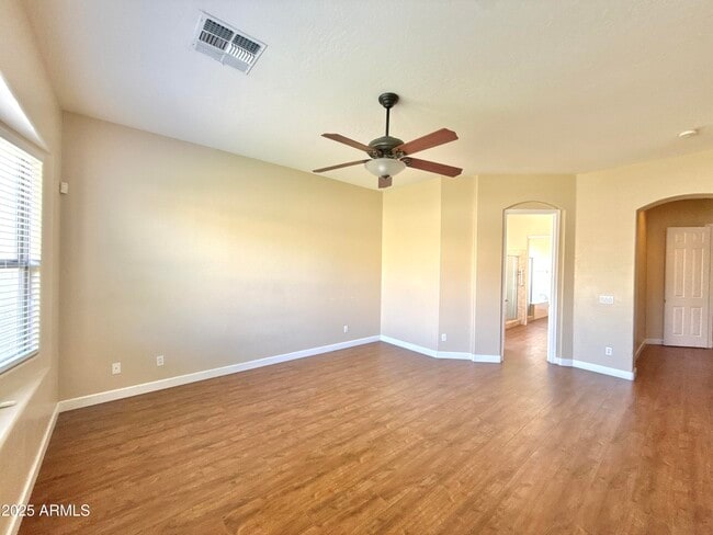 Building Photo - 12816 W Vista Paseo Dr
