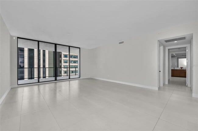 Building Photo - 275 1st Ave S