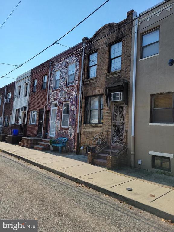 Building Photo - 838 Sears St