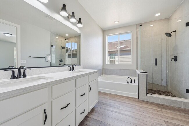 Building Photo - $3,240.95, $300 off the first month's rent, 3 Beds - 2 Bath, Single Family Home in Dacono with 3-...