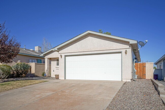 Building Photo - 3146 Chama Meadows Dr NE