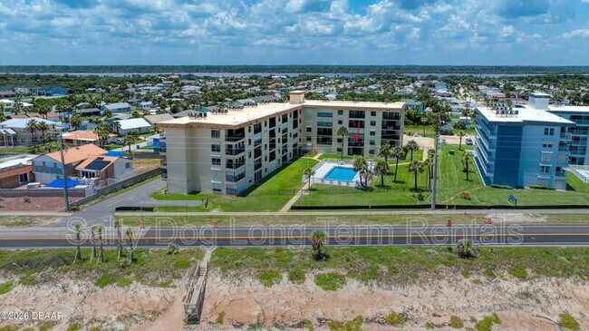 Building Photo - 2290 Ocean Shore Blvd
