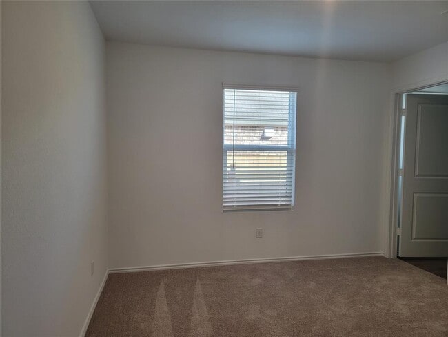 Building Photo - 602 Arnage Dr