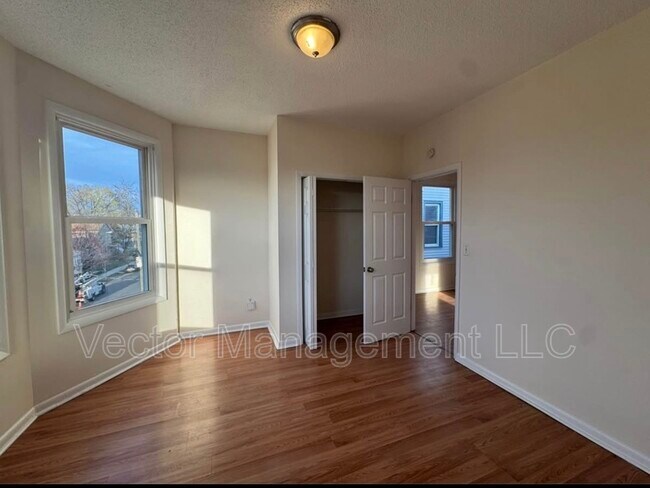 Building Photo - 34 Wolcott St
