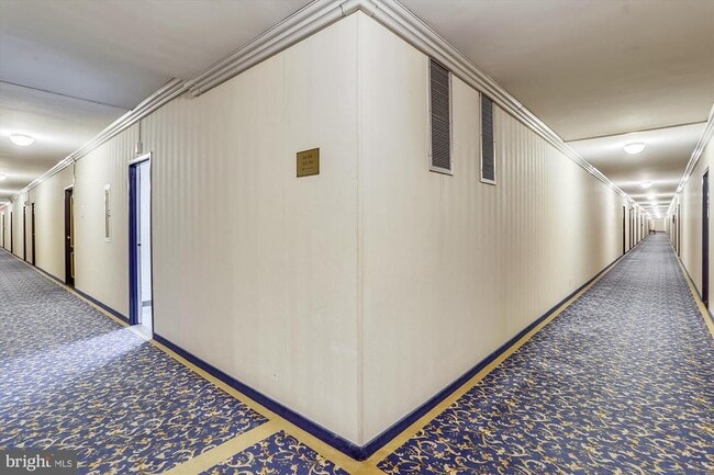 Building Photo - 4201 CATHEDRAL Ave NW