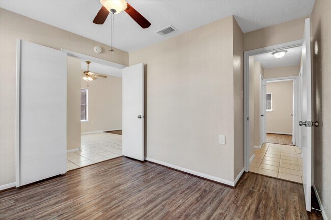 Building Photo - 20235 Apache Gardens Ln