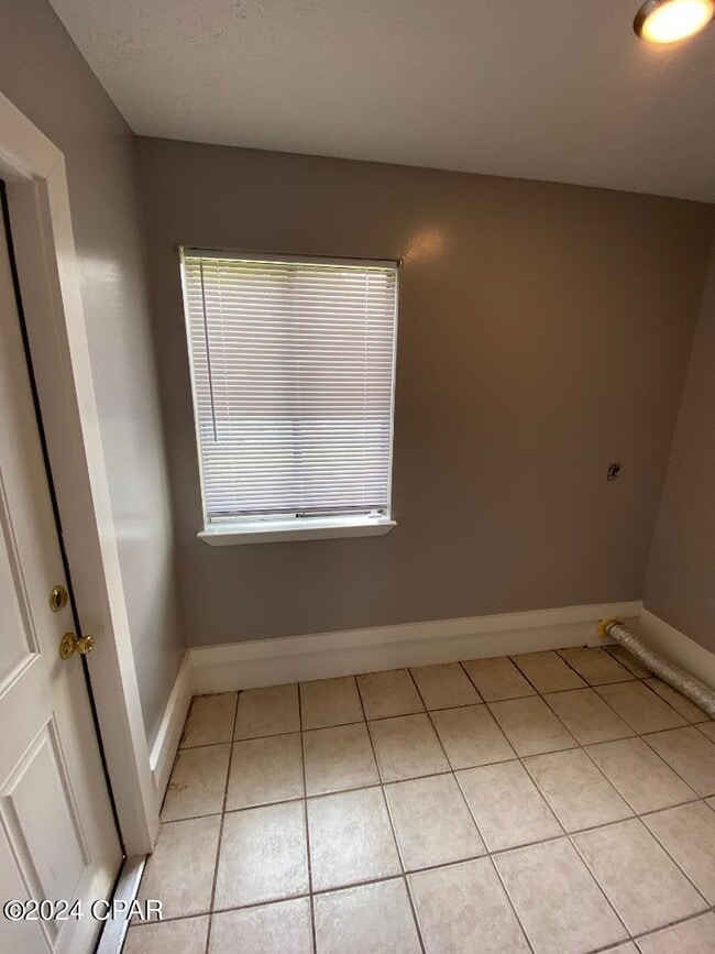Building Photo - 119 Cheri Ln