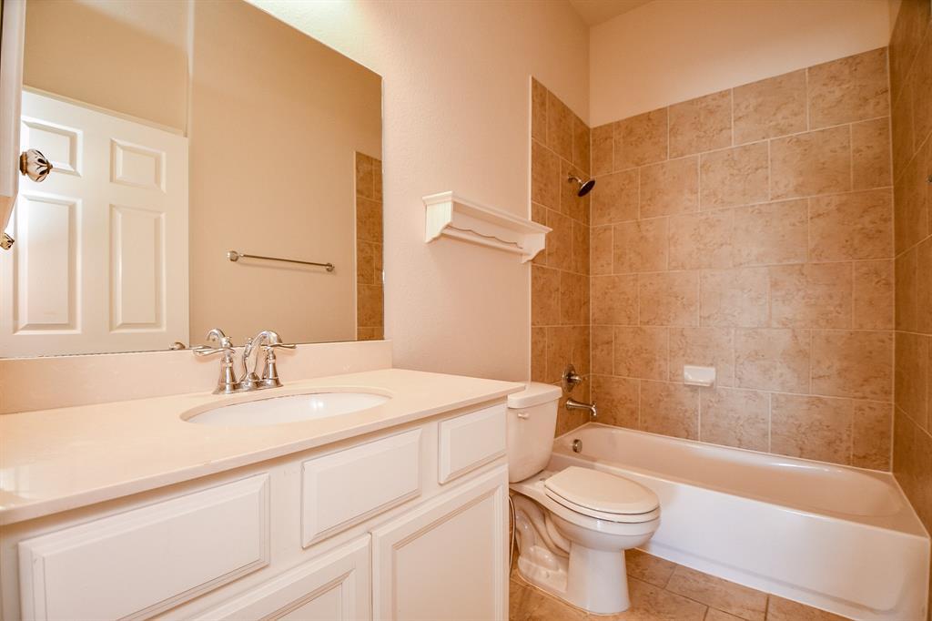 Building Photo - 27403 Bentridge Park Ln