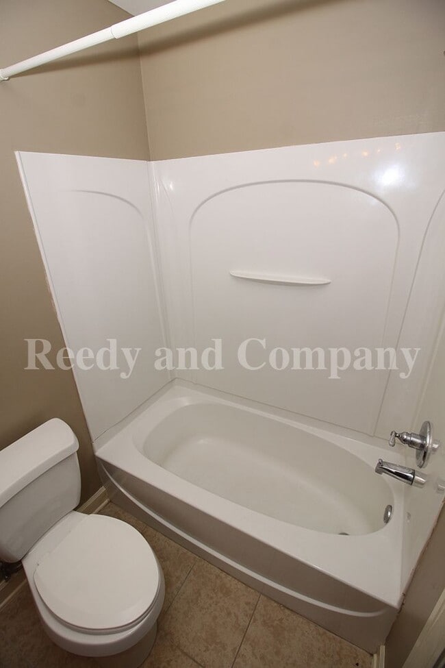 Building Photo - 8911 Rasco Hills Cove