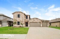 Building Photo - 5909 Warm Bungalow Ln