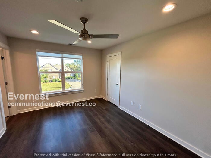 Building Photo - 108 Ethelyne Way