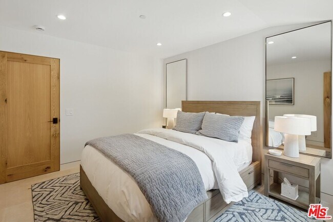 Building Photo - 6326 Trancas Canyon Rd