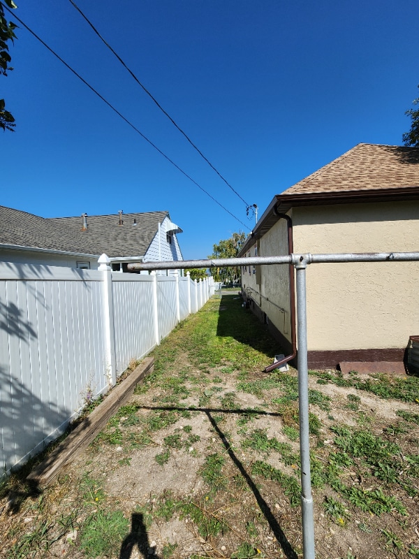 Building Photo - 1227 Hauser Blvd