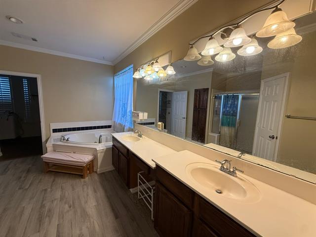Building Photo - 9724 Wolf Creek Dr
