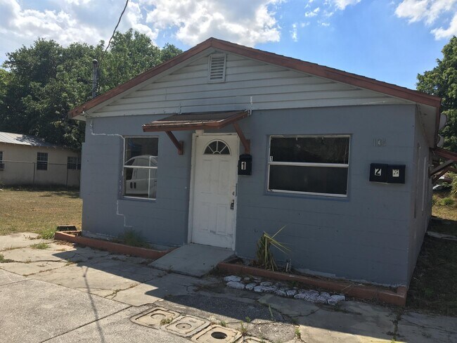 Building Photo - 131 B St