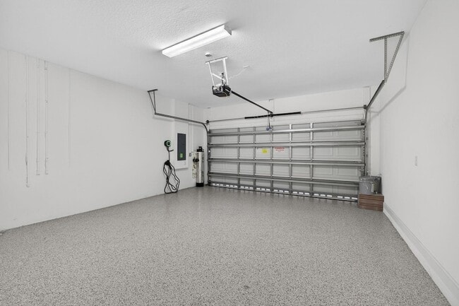 Building Photo - 1305 Haywagon Tr.