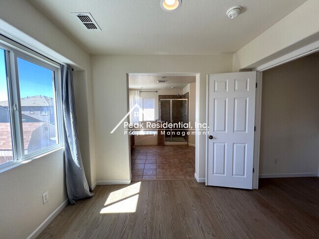 Building Photo - 8220 Sheldon Pl Dr