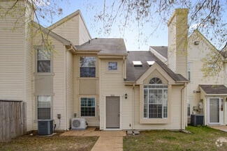Building Photo - 355 Lee's Ml Dr