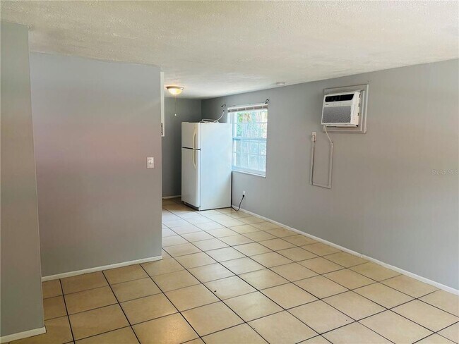 Building Photo - 11733 N 12th St