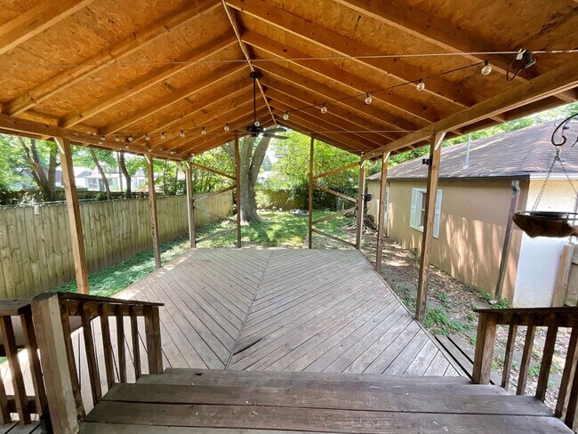 Building Photo - PRE-LEASING