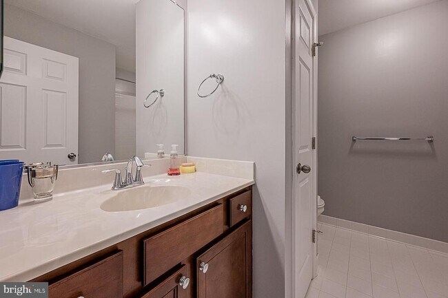 Building Photo - 6748 Green Mill Way