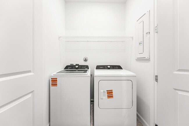 Building Photo - 4333 Efendi Dr