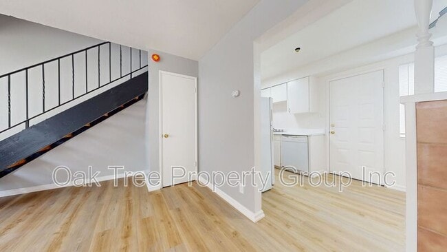 Building Photo - 625 F St