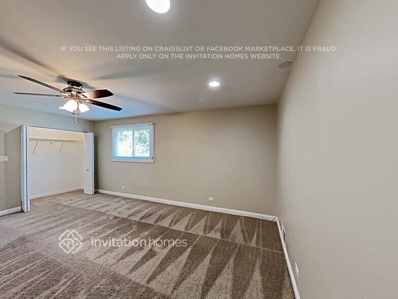 Building Photo - 9722 S 51st Ave