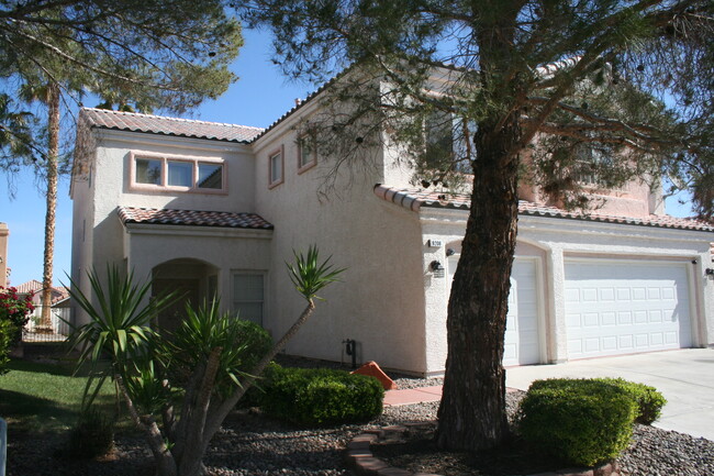 Primary Photo - 9208 Evergreen Canyon Dr