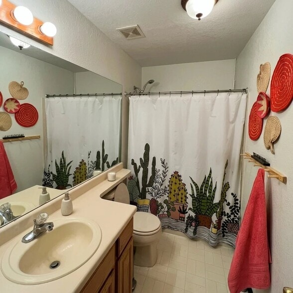 Building Photo - 6930 Cotton Dr