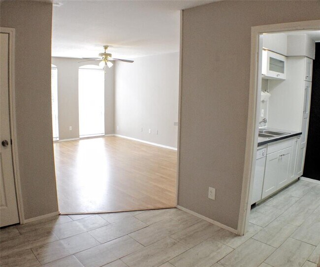Building Photo - 4633 Wild Indigo St