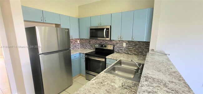 Building Photo - 12263 SW 214 Ln