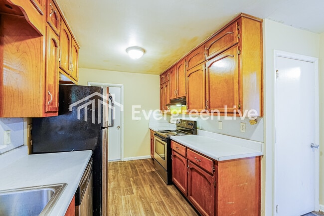 Building Photo - 2633 1st St NE