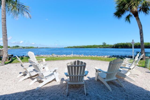 Building Photo - 5125 SE Matousek St